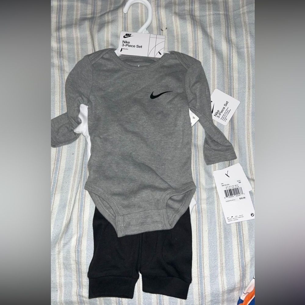 6m Nike 3 piece set NWT